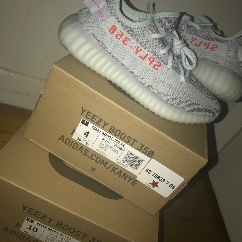 NWT Yeezy Boost 350 V2 "Blue Tint"